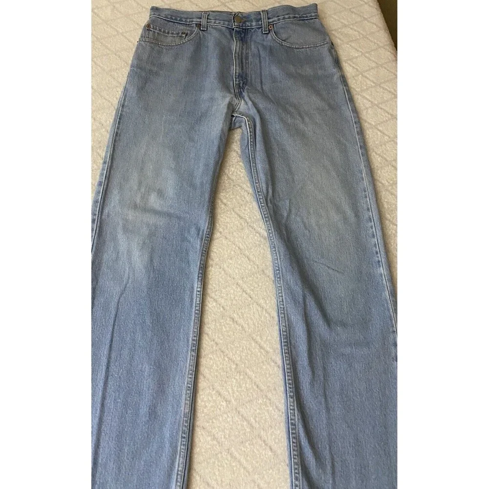 Vintage Levi’s 505 Light Blue Straight Leg Jeans Men’s Size 34W 34L